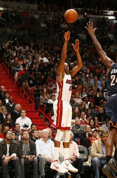 质疑他是否 质疑他是否