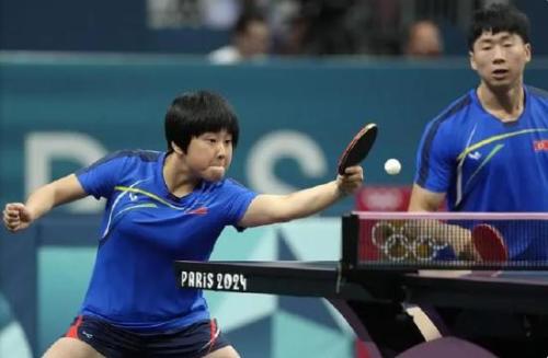 新的姿态迎 新的姿态迎